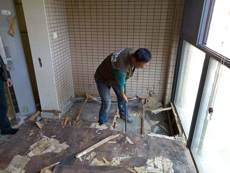 广州厨房吊顶翻新装修施工案例