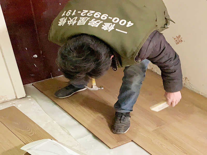 装修施工-北京橱柜修理可以找商家免费维修吗？
